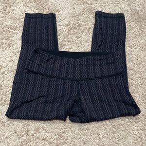 Lululemon wunder under crop leggings / SIZE 6
